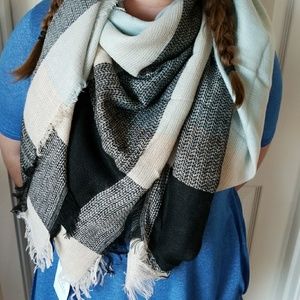 Cozy Blanket Scarf